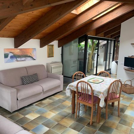 Villa Callas Divina Сирмионе Екстериор снимка