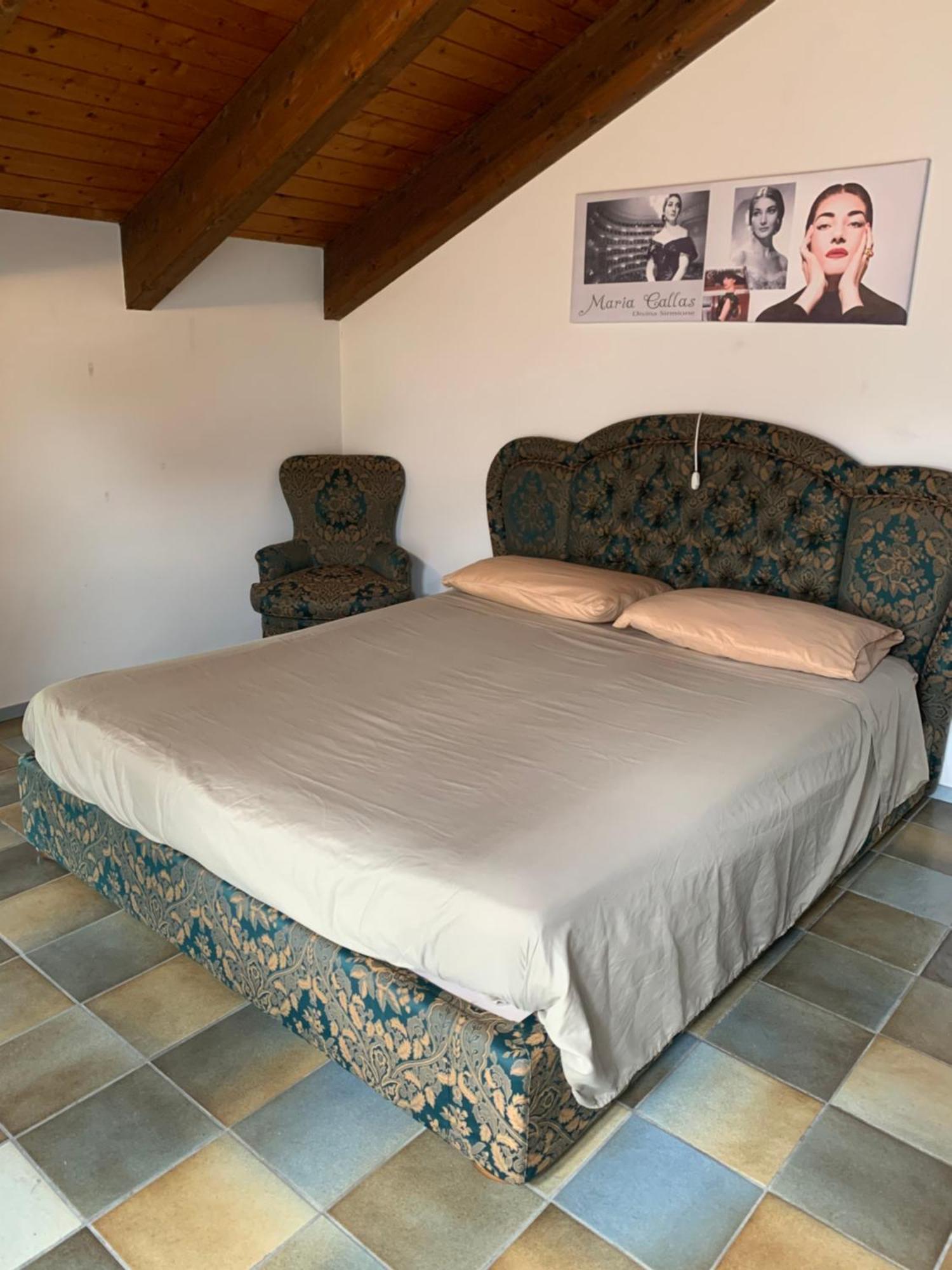 Villa Callas Divina Сирмионе Екстериор снимка