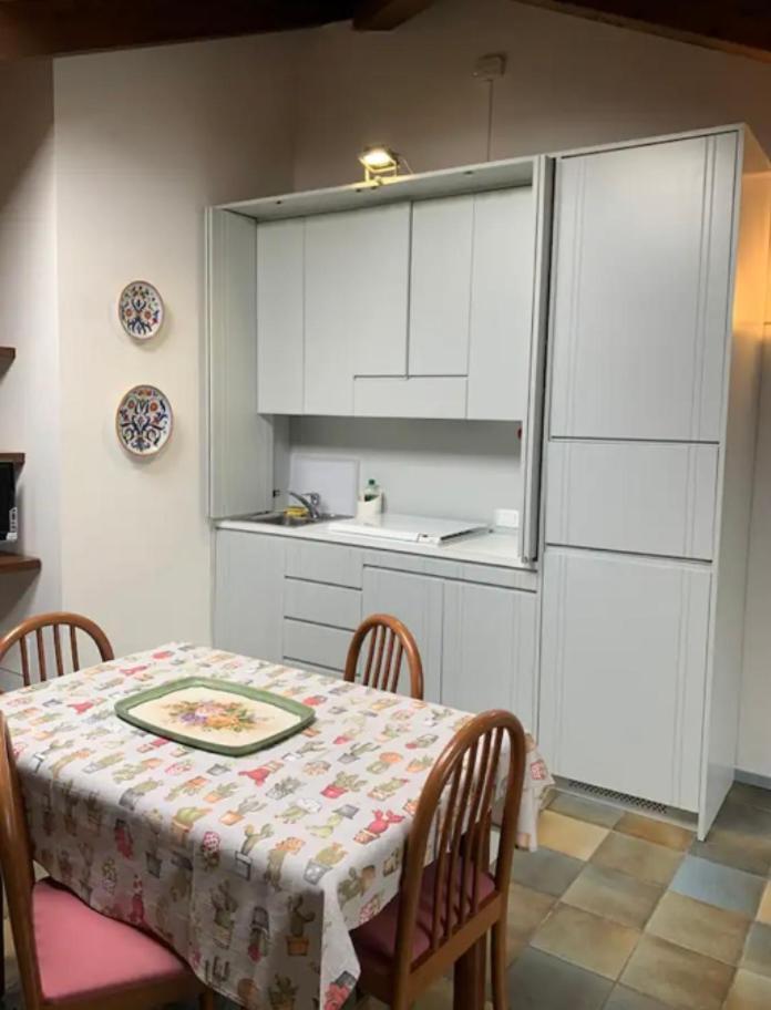 Villa Callas Divina Сирмионе Екстериор снимка